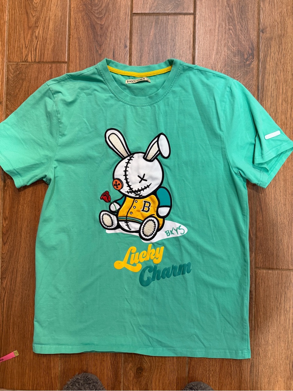 Lucky charm Bunny Graphic Tee - Green / menโs medium